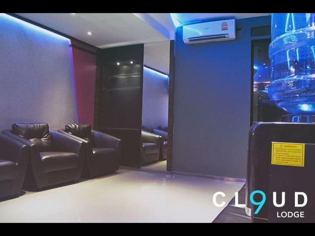 Cloud 9 Lodge Bangkok Esterno foto