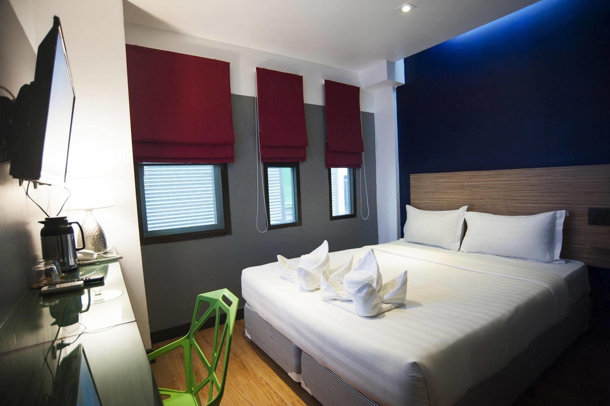 Cloud 9 Lodge Bangkok Esterno foto