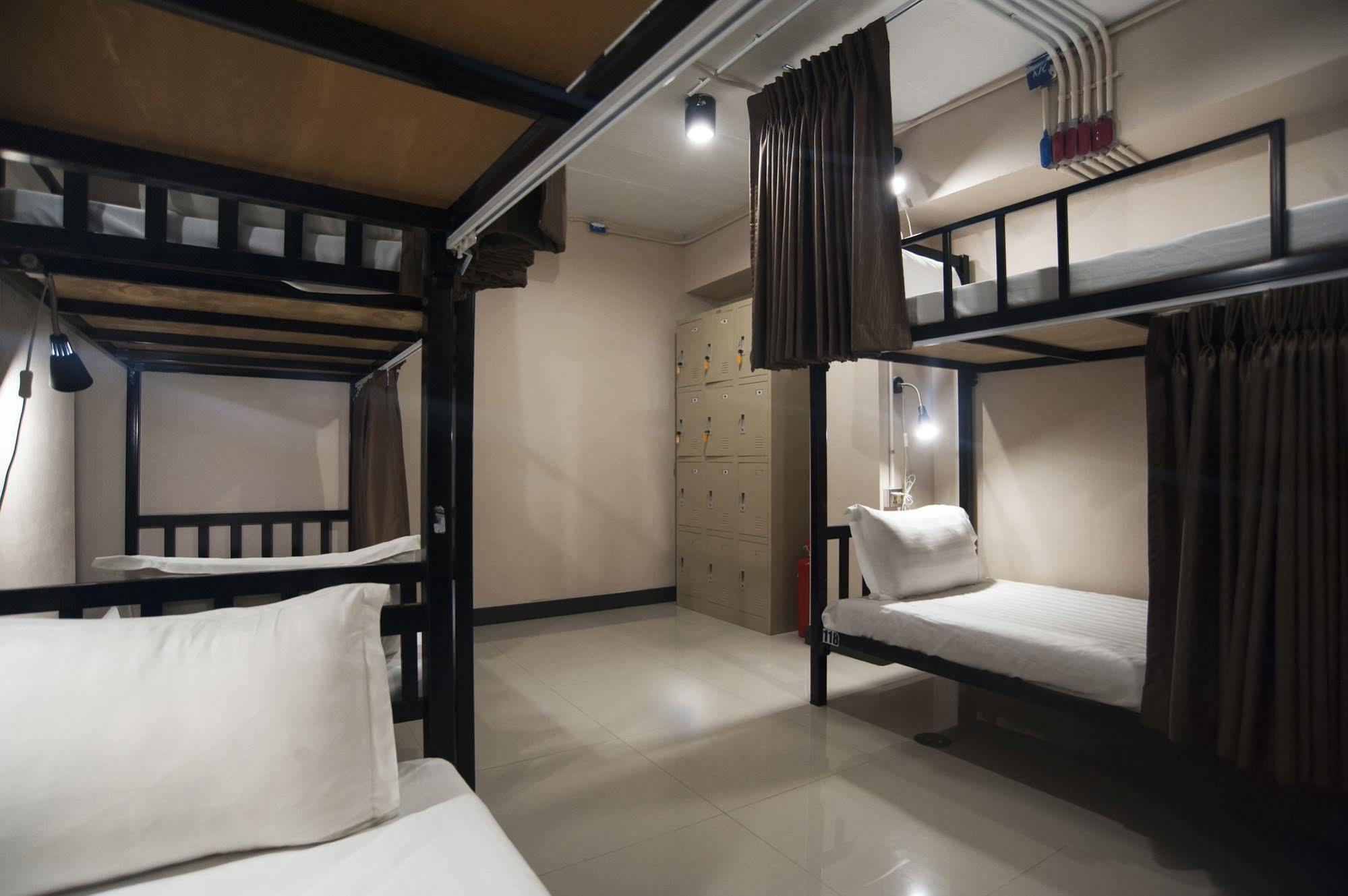 Cloud 9 Lodge Bangkok Esterno foto